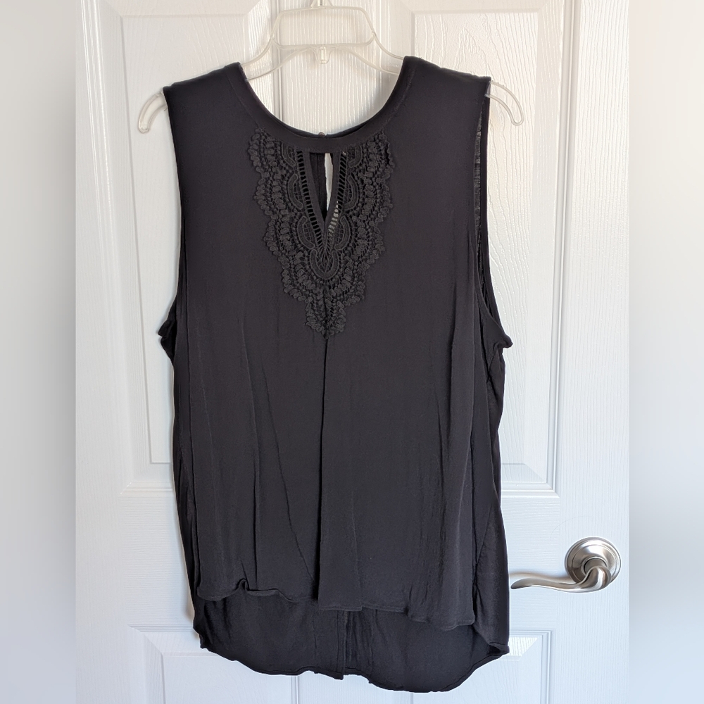 Pale Sky Black Sleeveless Top - XXL